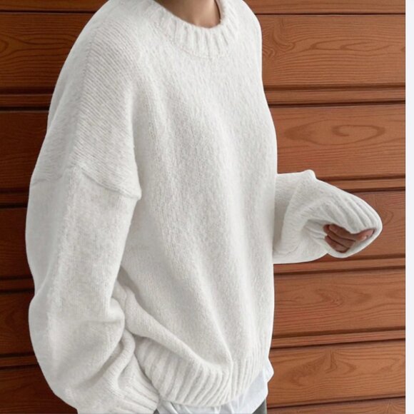 White Oversized Knit Sweater Women’s Casual Pullover - Picture 2 of 6